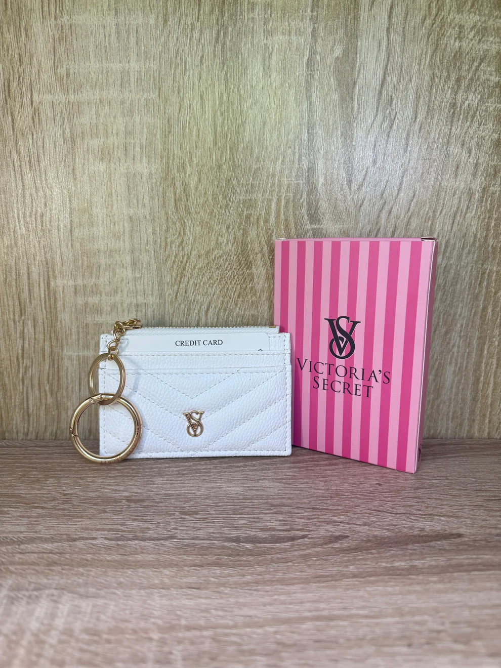 PORTE CARTE VICTORIA SECRET FEMMES SANS BOITE