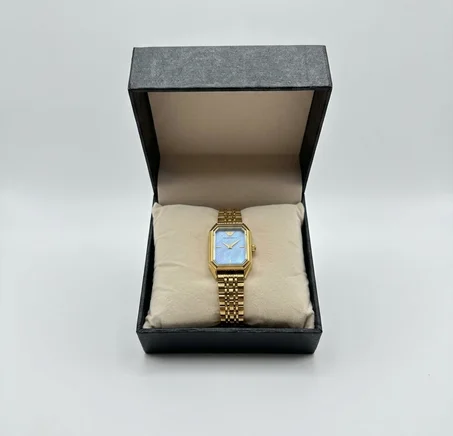 EMPORIO ARMANI 2025 FEMMES BOITE SIMPLE