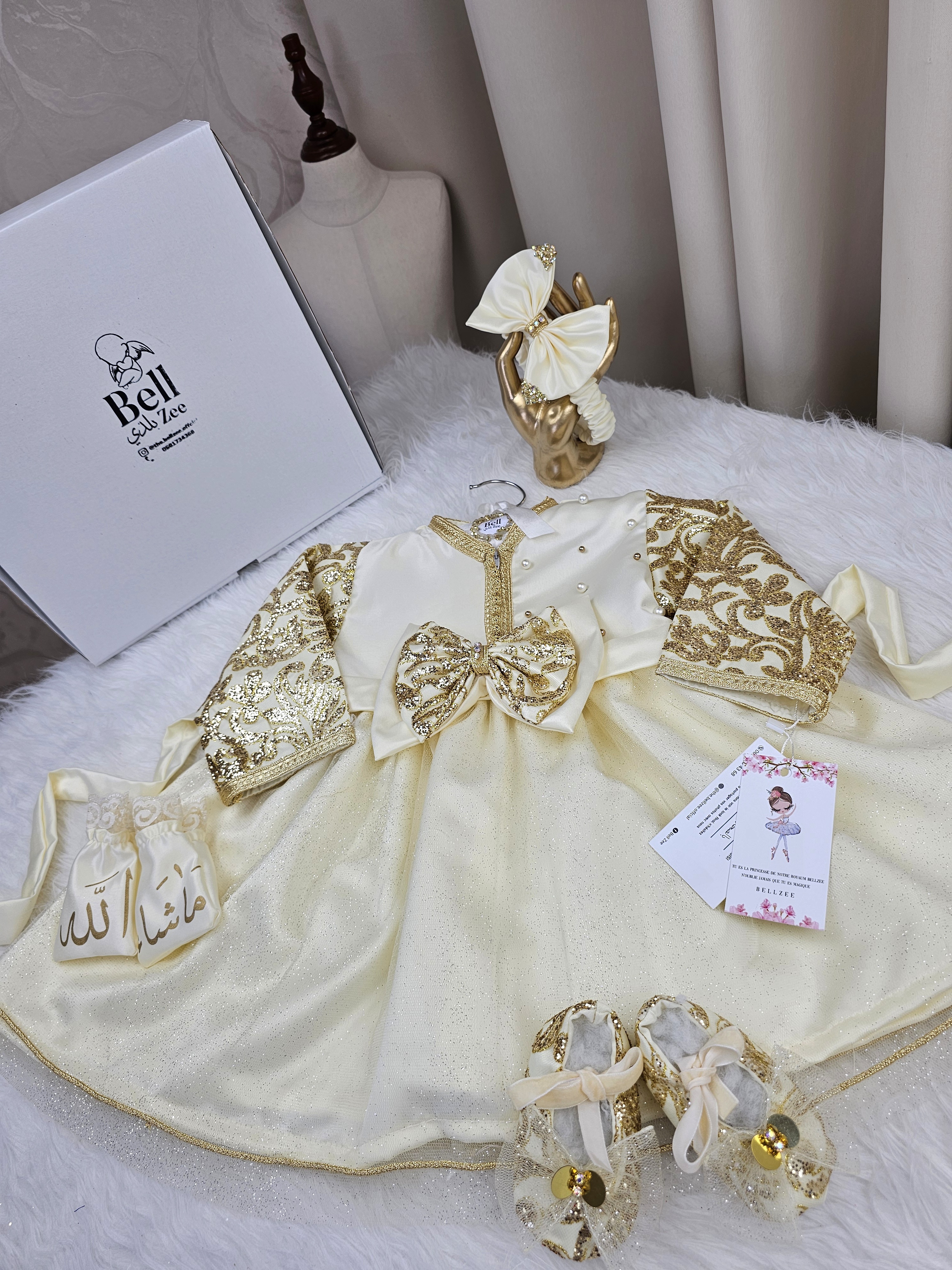 Nfissa Box Bébé – Robe Caftan Crème & Doré
