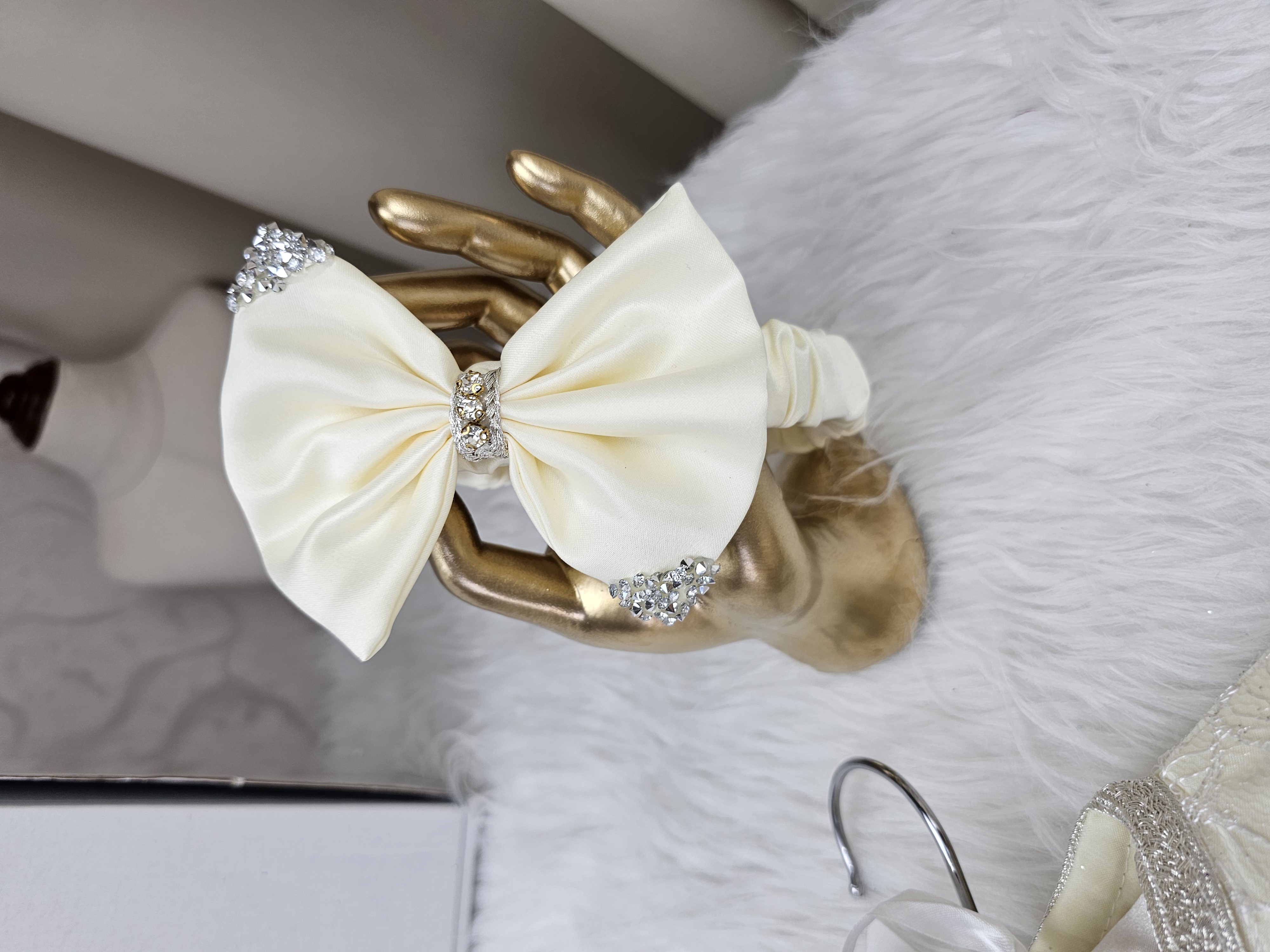 Nfissa Box Bébé – Robe Caftan Crème & Argent