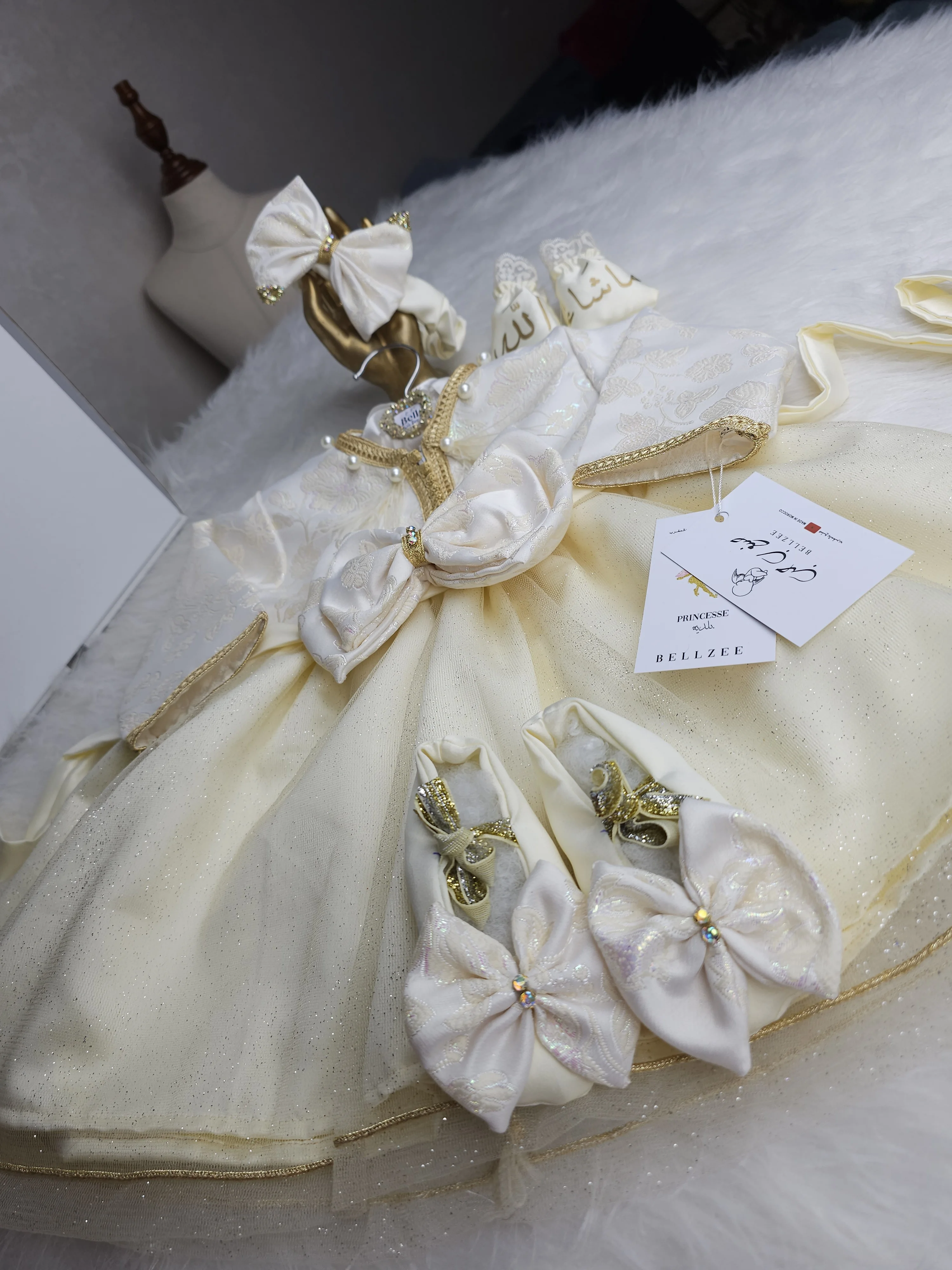 Nfissa Box Bébé – Robe Caftan Crème - Doré