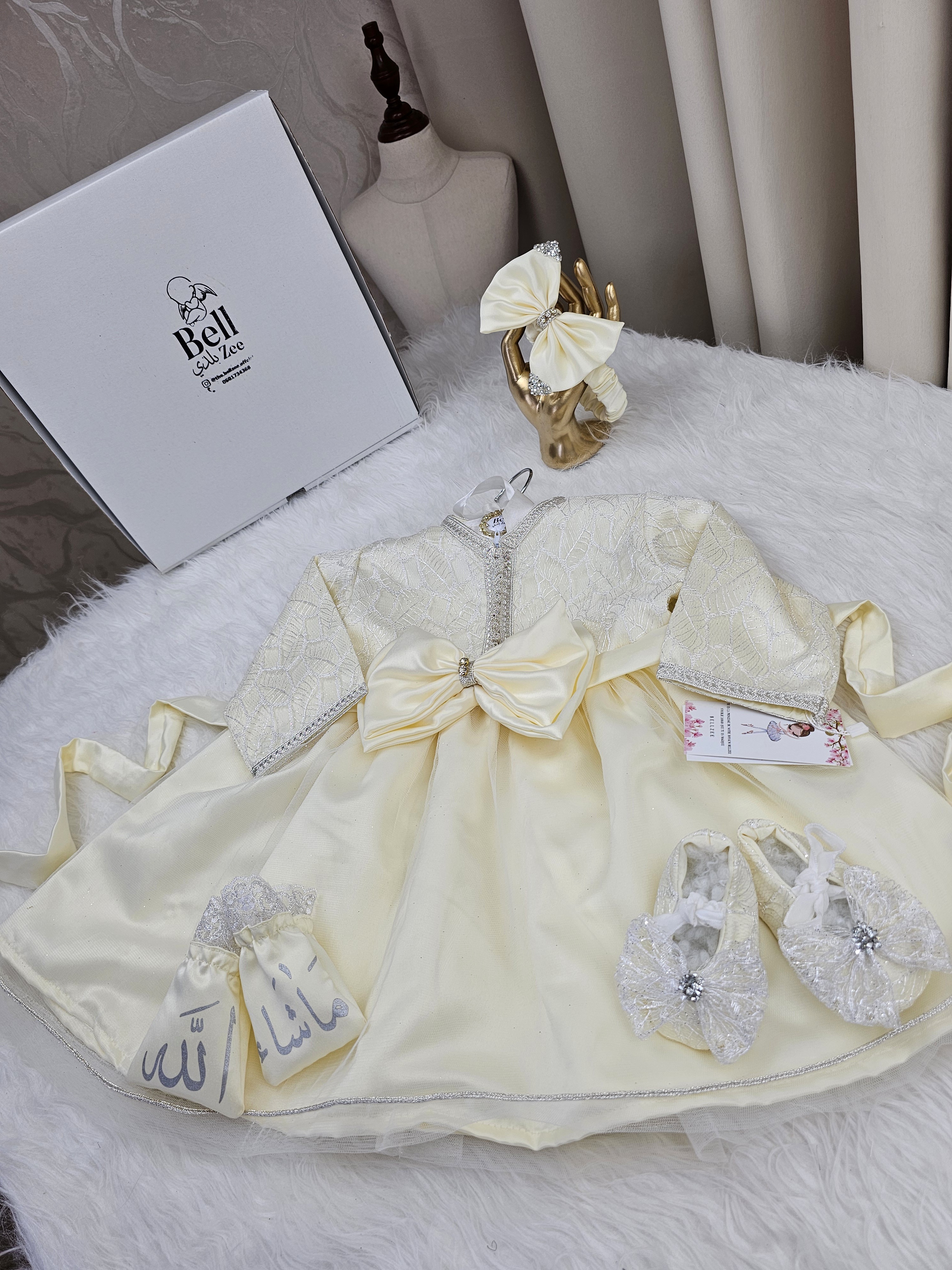 Nfissa Box Bébé – Robe Caftan Crème & Argent