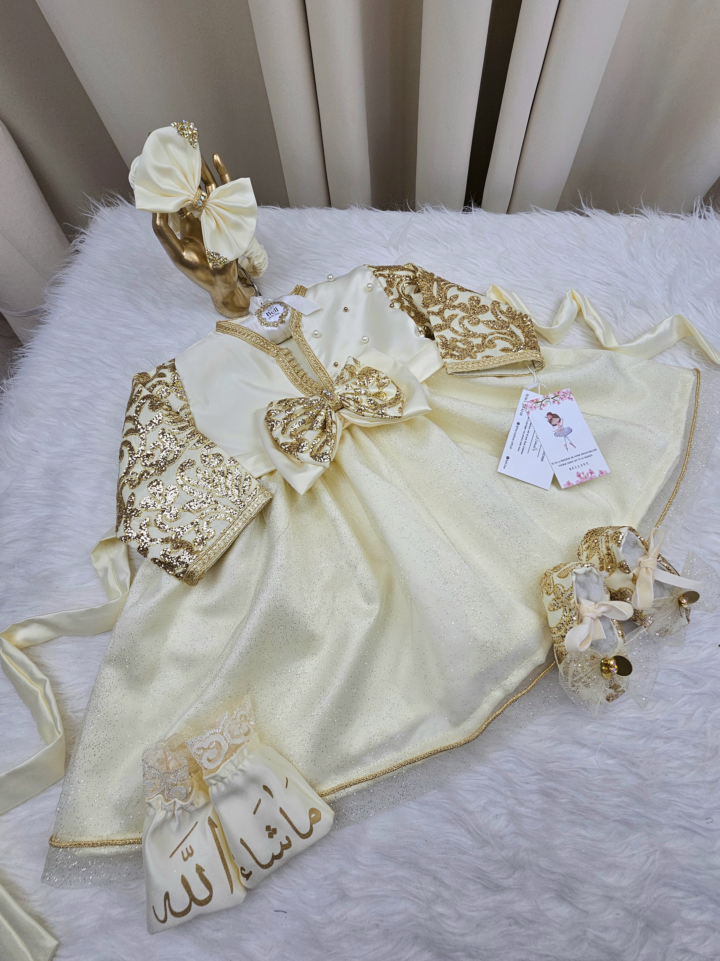 Nfissa Box Bébé – Robe Caftan Crème & Doré
