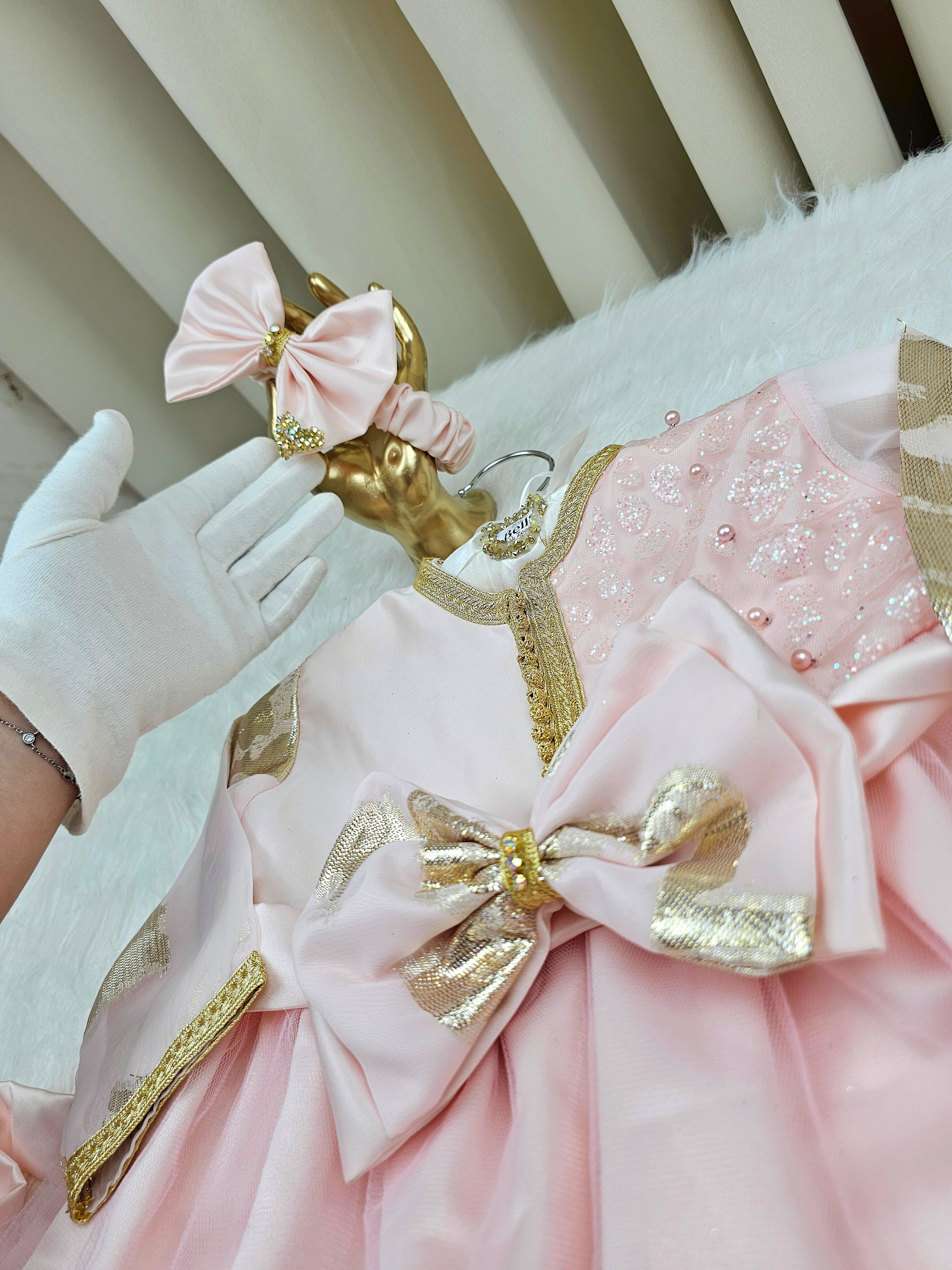 Nfissa Box Bébé – Robe Caftan Rose Pastel & Doré
