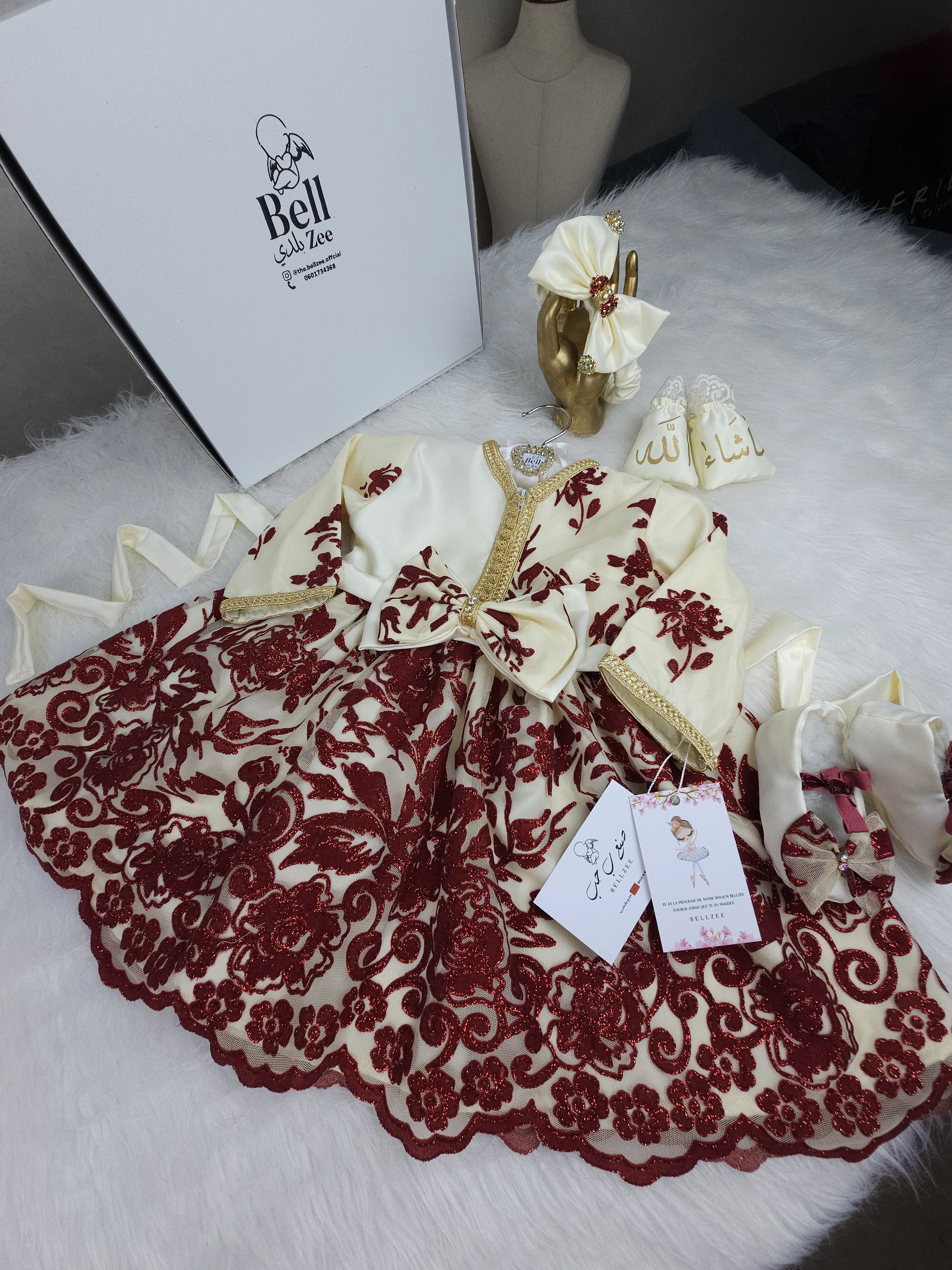 Nfissa Box Bébé – Robe Caftan Rouge & Crème Broderie Luxe