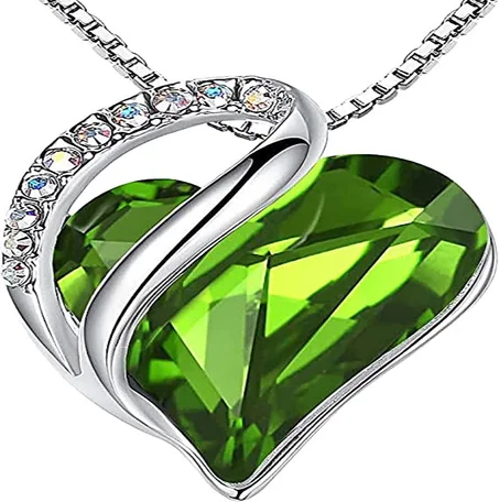 heart necklace and bracelet for women