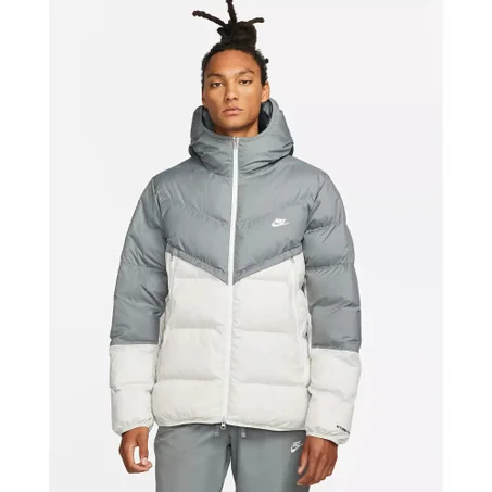 Nike Sportswear Storm-FIT Windrunner