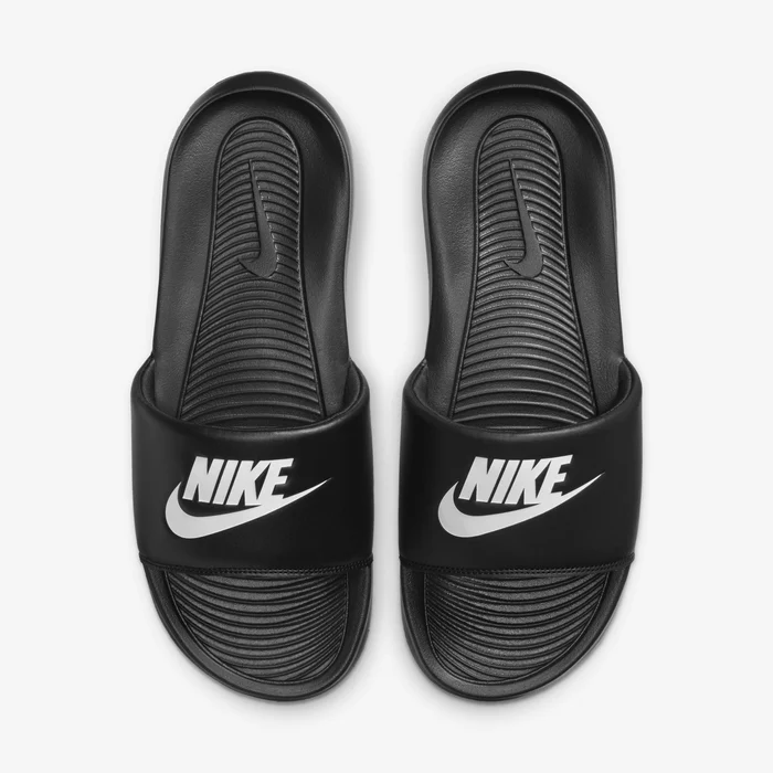Nike Victori One