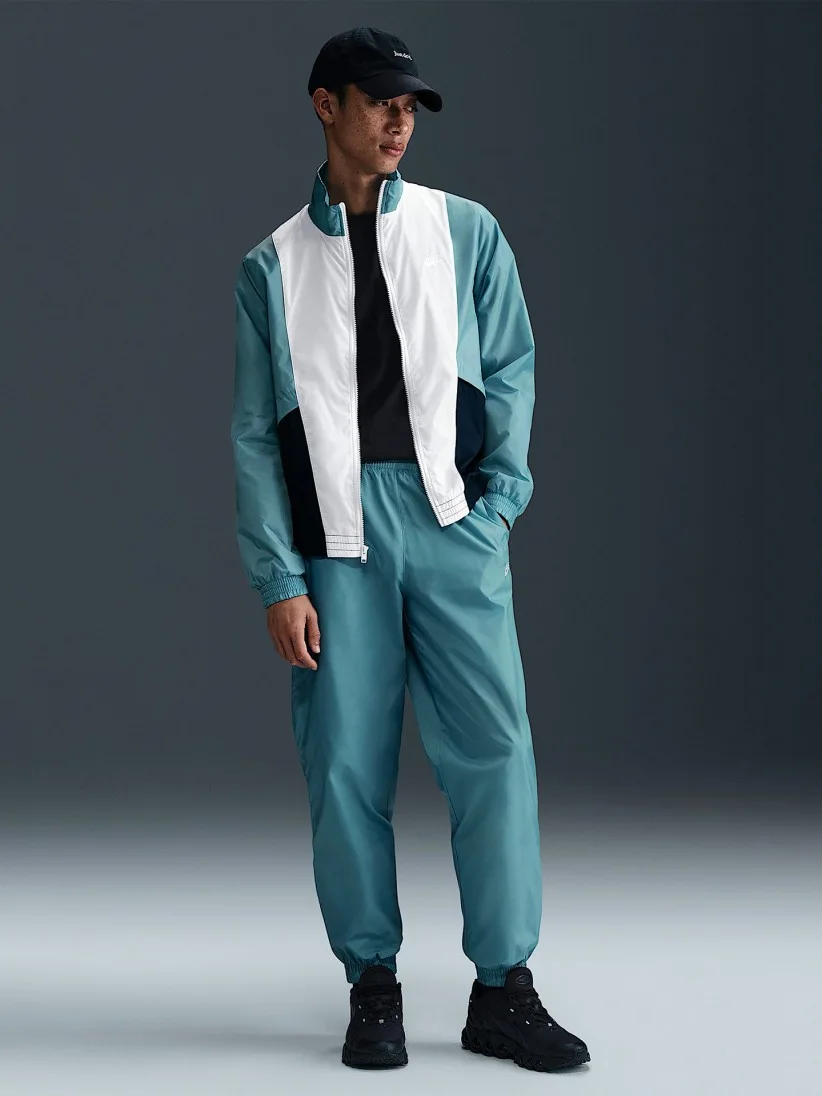 Nike Club Men's Woven Tracksuit