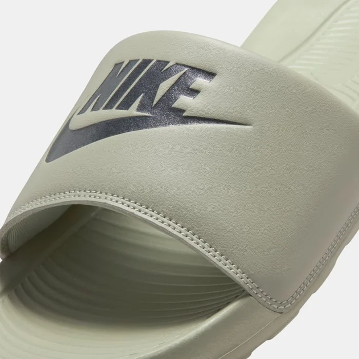 Nike Victori One