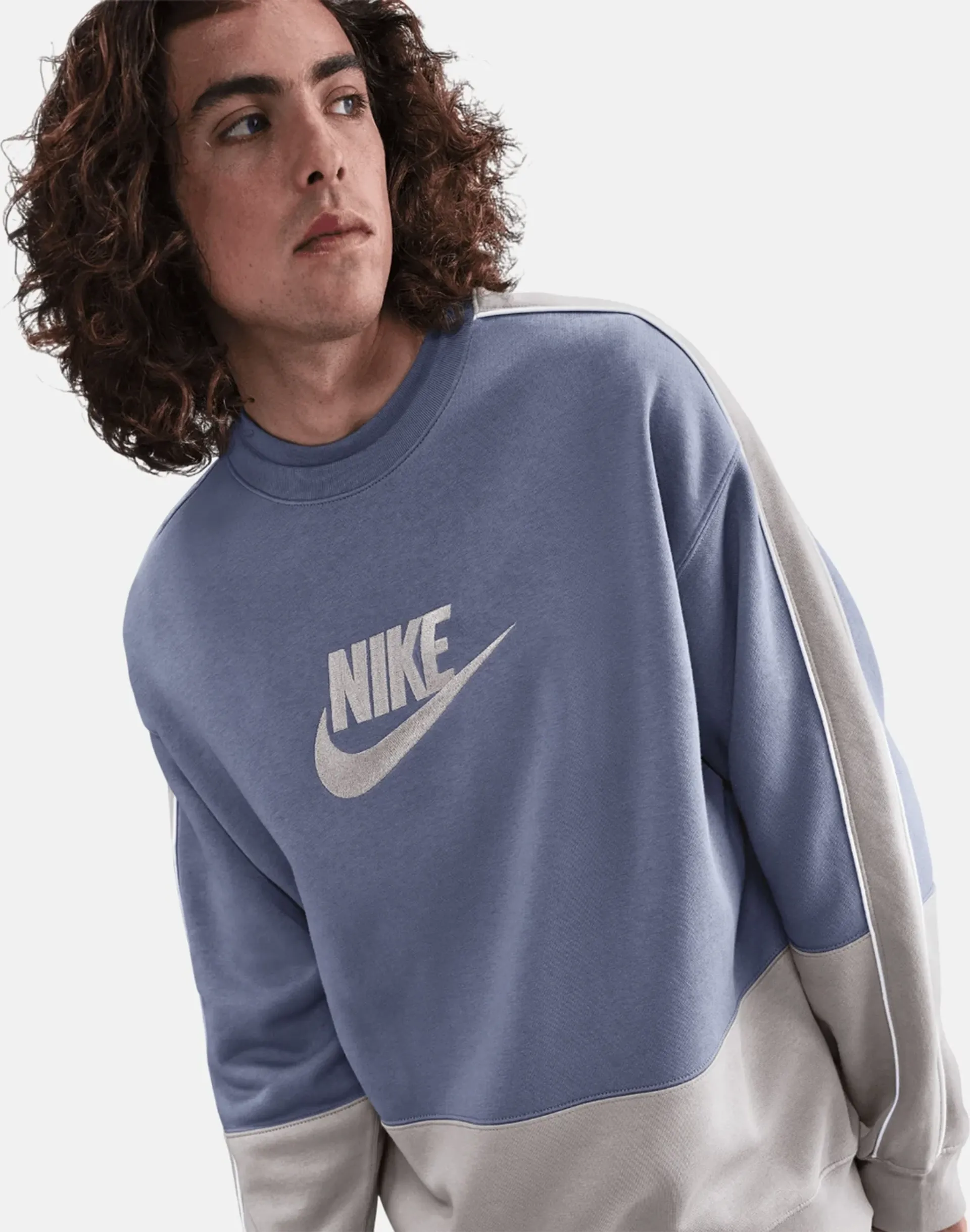 Men's Nike Club Crew Sweatshirt in Blue/Grey