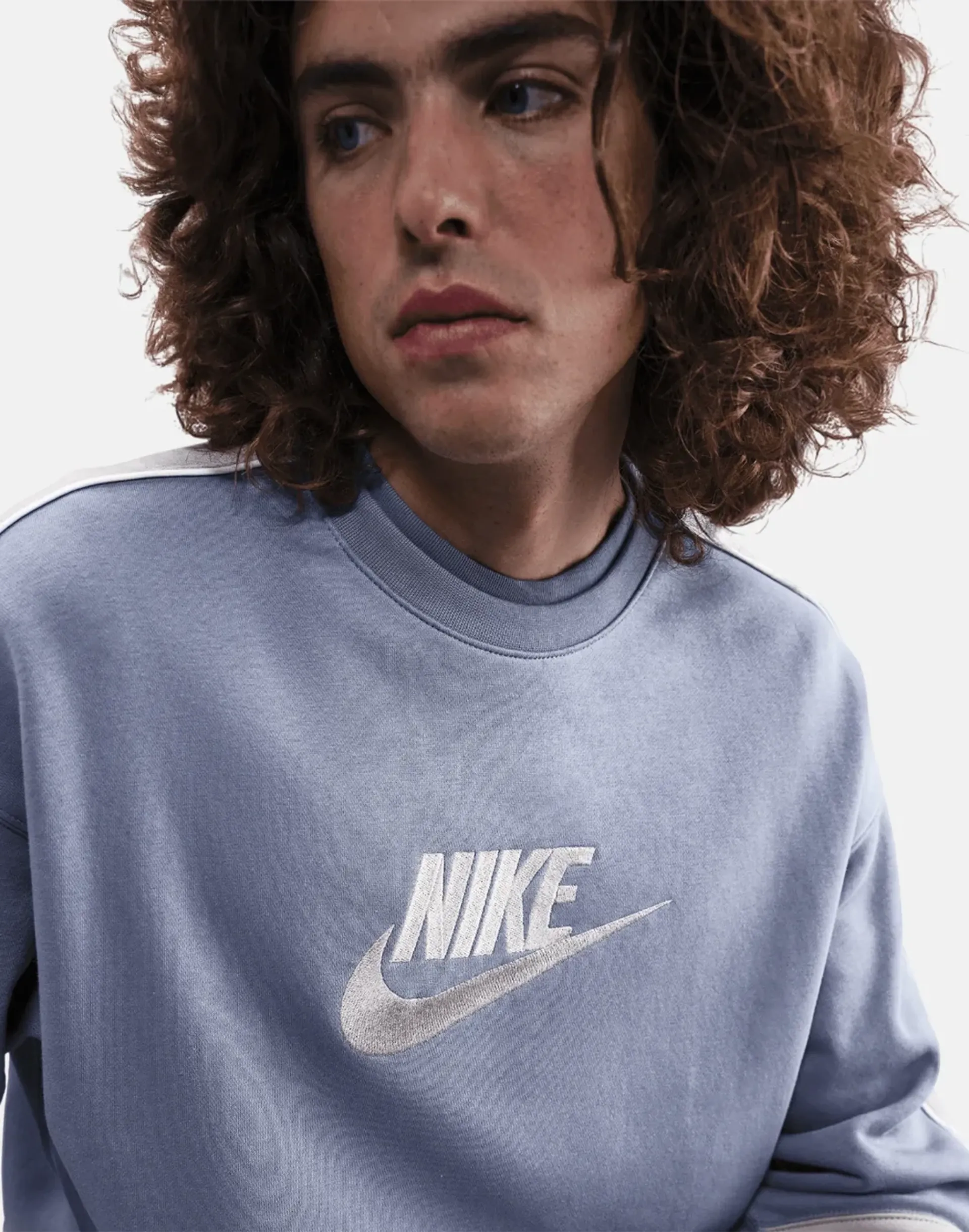 Men's Nike Club Crew Sweatshirt in Blue/Grey