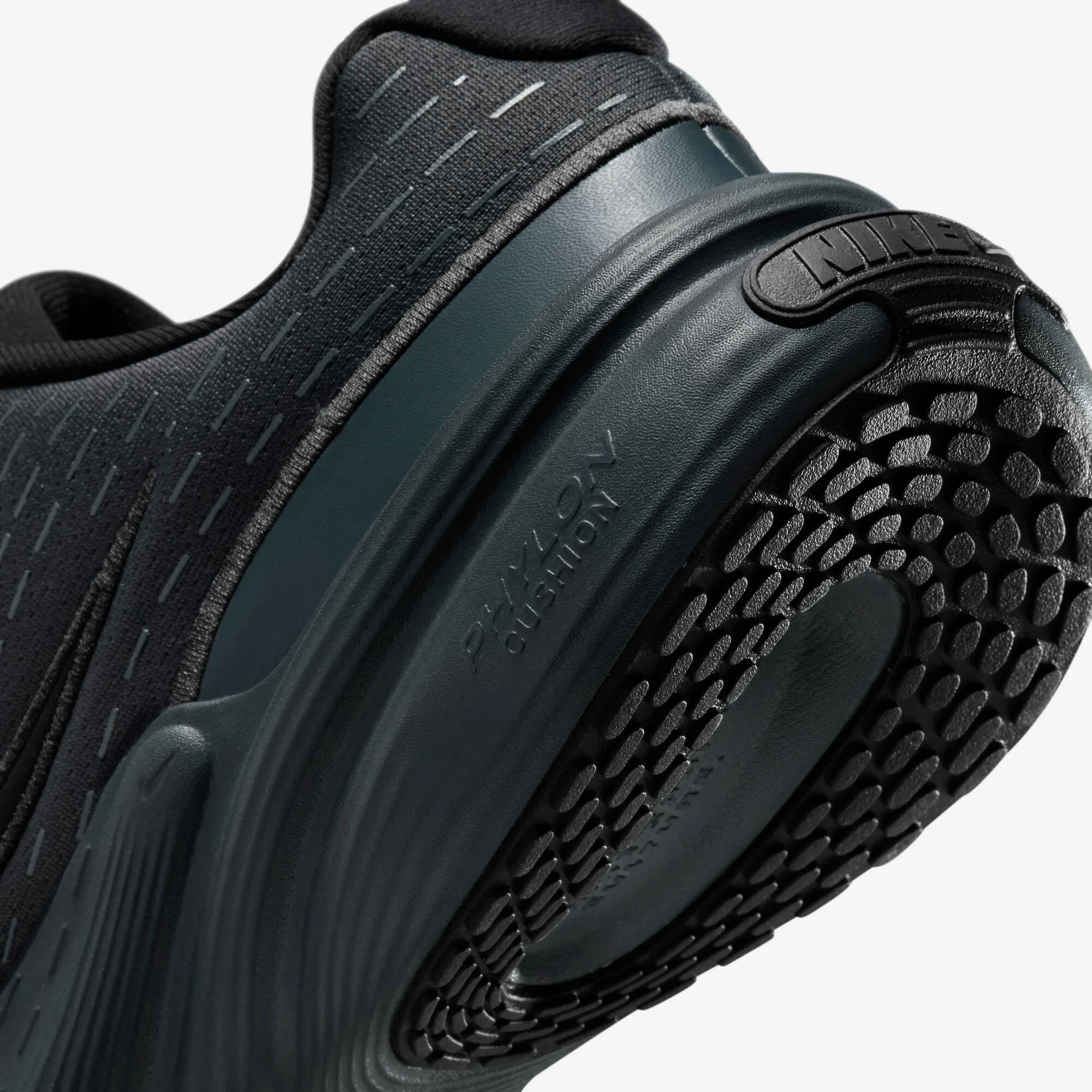 Nike Uplift SC
