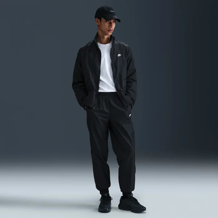 Nike Club Men's Woven Tracksuit