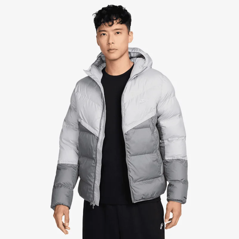 Nike Sportswear Storm-FIT Windrunner