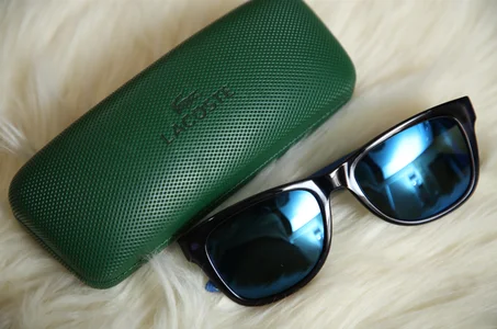 lunettes de soleil LACOSTE