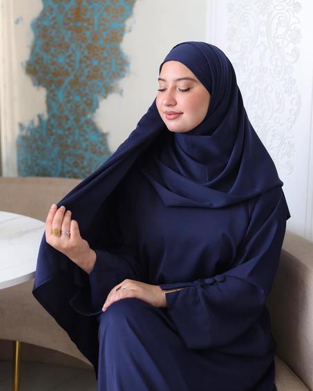 عباءة الصفاء : عباءة + فولار