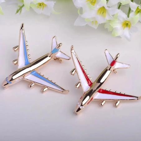 Airplane Brooche Boeing