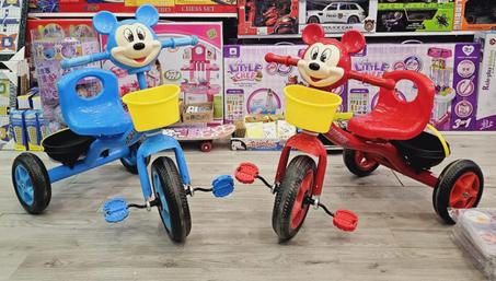 دراجة أطفال أقل من خمس سنوات