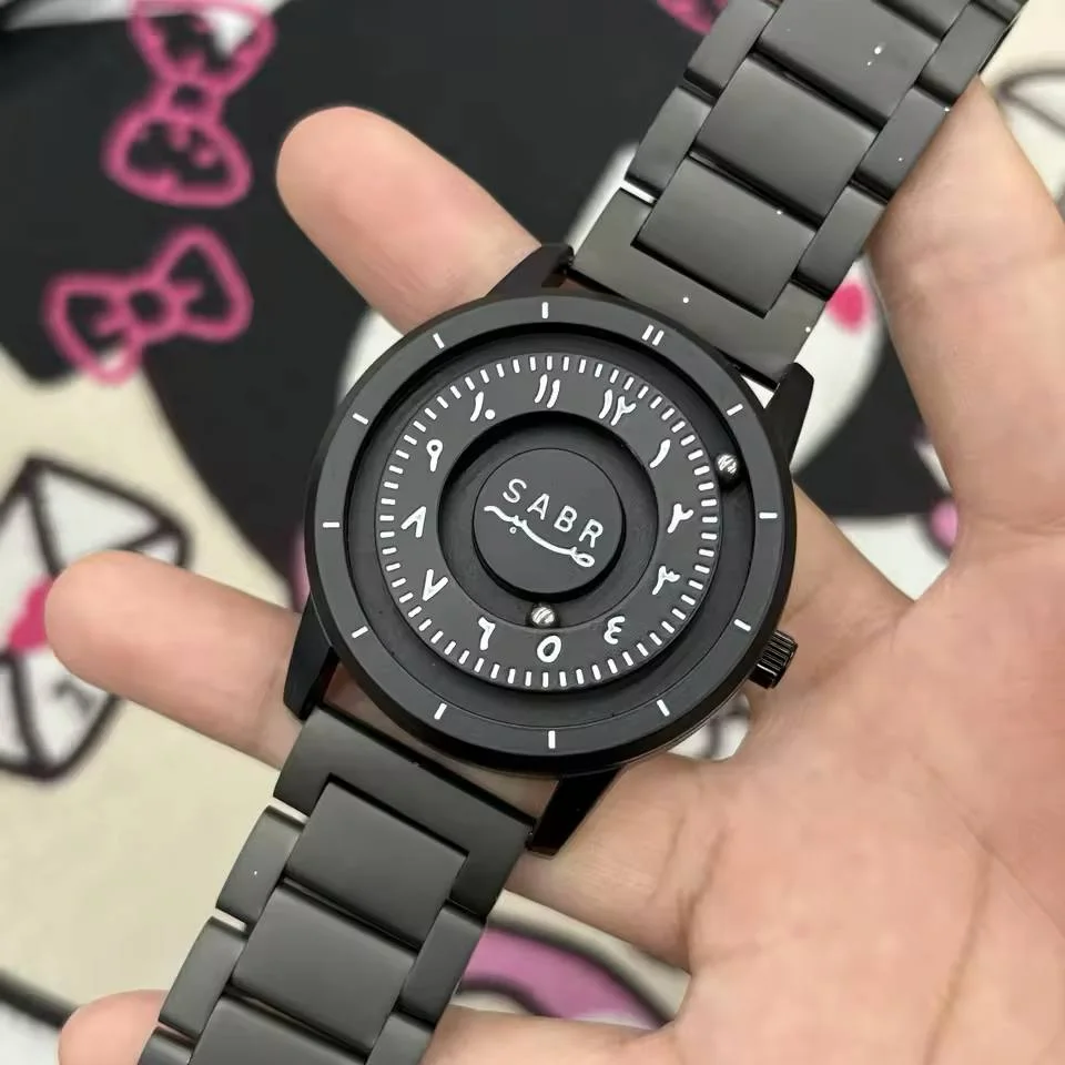 Montre SABR magnétique – Élégance & Caractère
