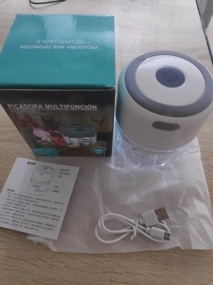 قطاعة طعام كهربائية