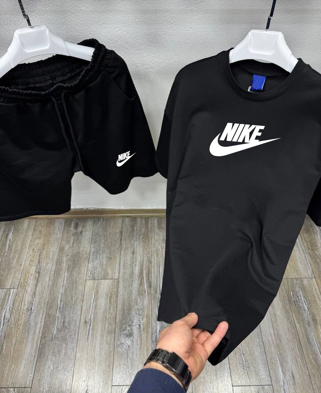 Nouveau Collection NIKE