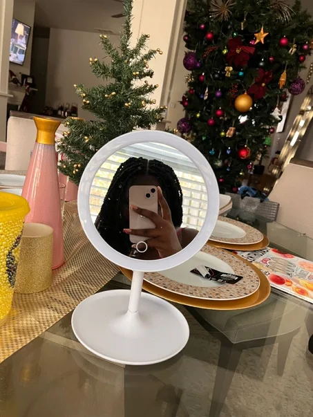 MIRROIR AVEC LED POUR SE MAQUILLER ET POUR FAIRE DES VIDEO
