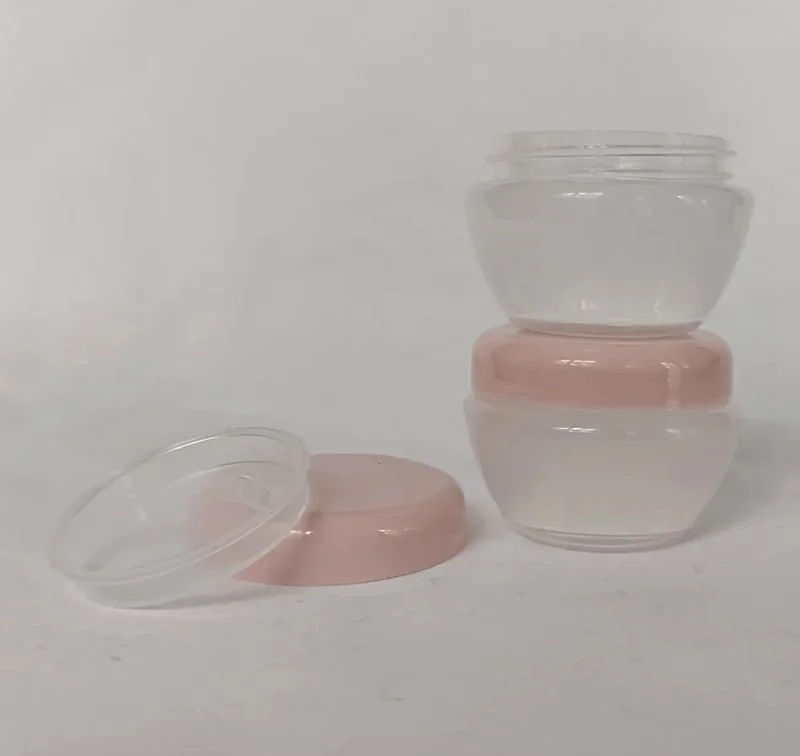 Set de flacons de voyage  مجموعة عبوات السفر