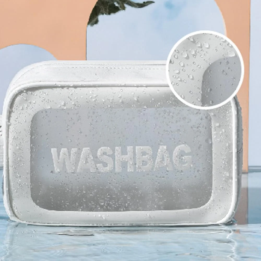 trousse de toilette      حقيبة التجميل