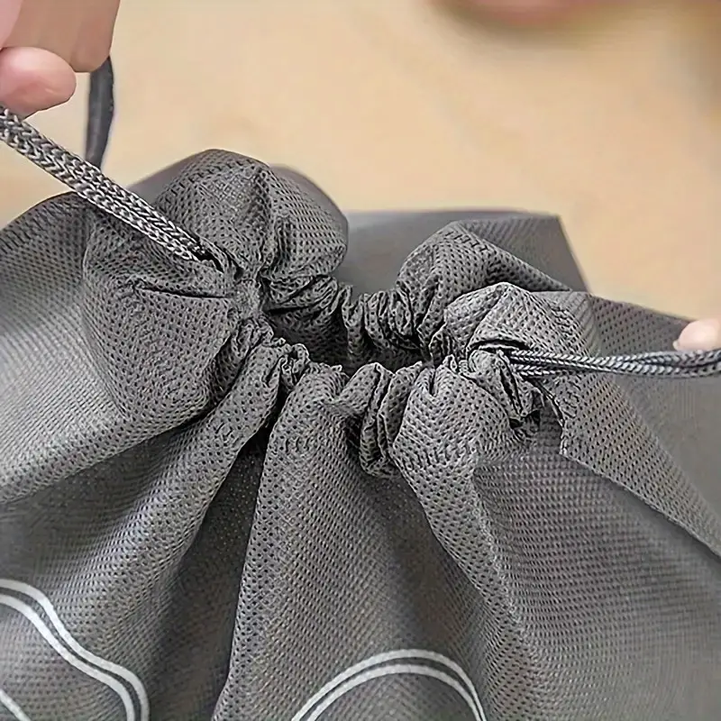 Sac à chaussures  أكياس الأحذية