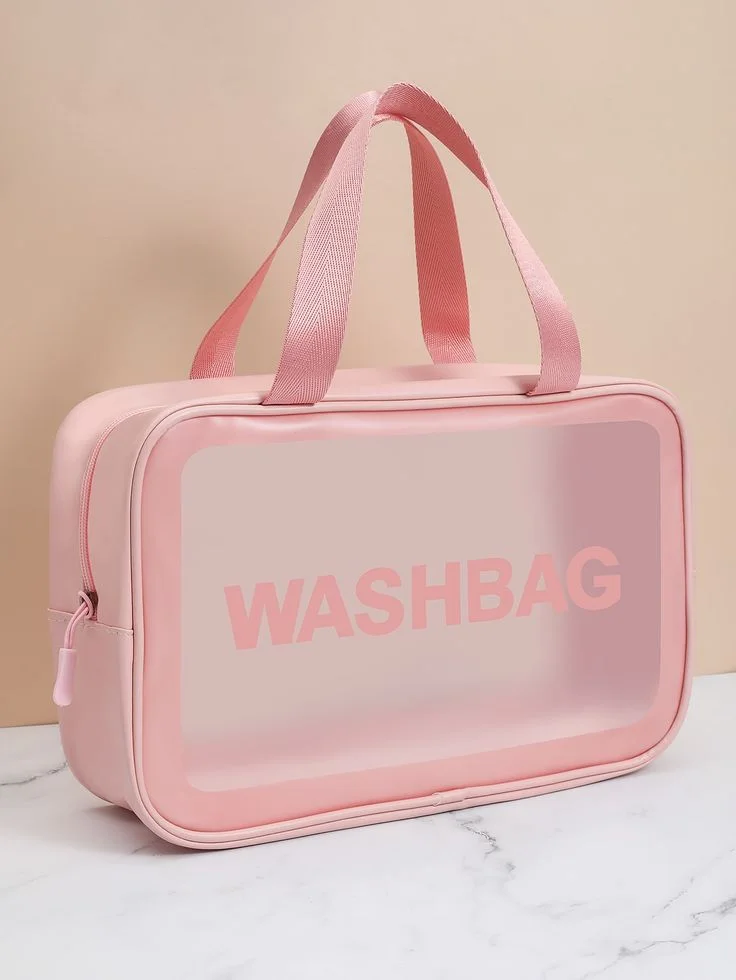 trousse de toilette      حقيبة التجميل