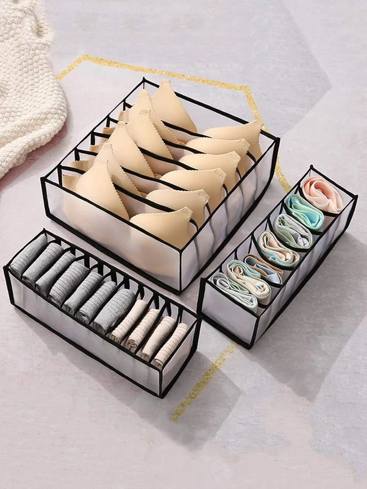 Rangements                                  منظمات الملابس الداخلية