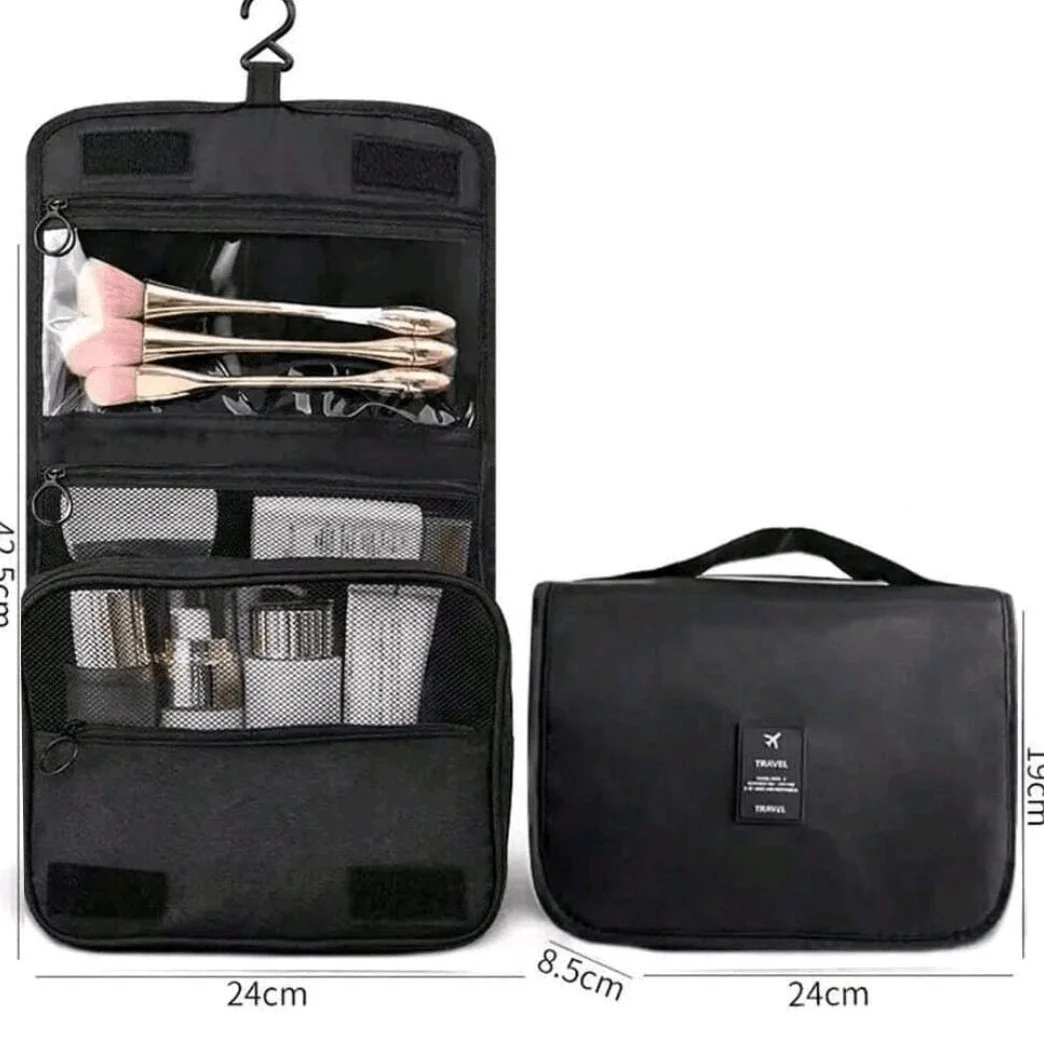 Trousse de toilette   حقيبة التجميل