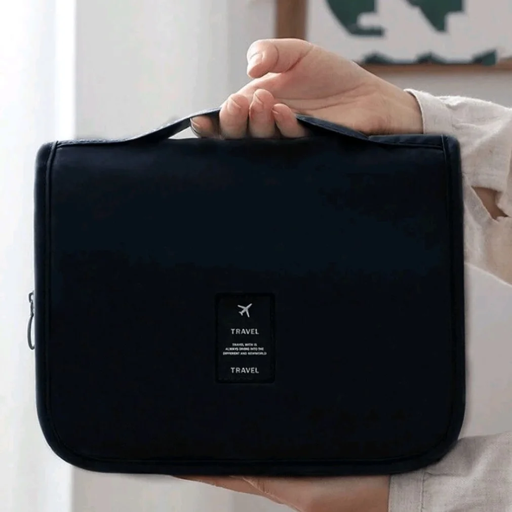 Trousse de toilette   حقيبة التجميل