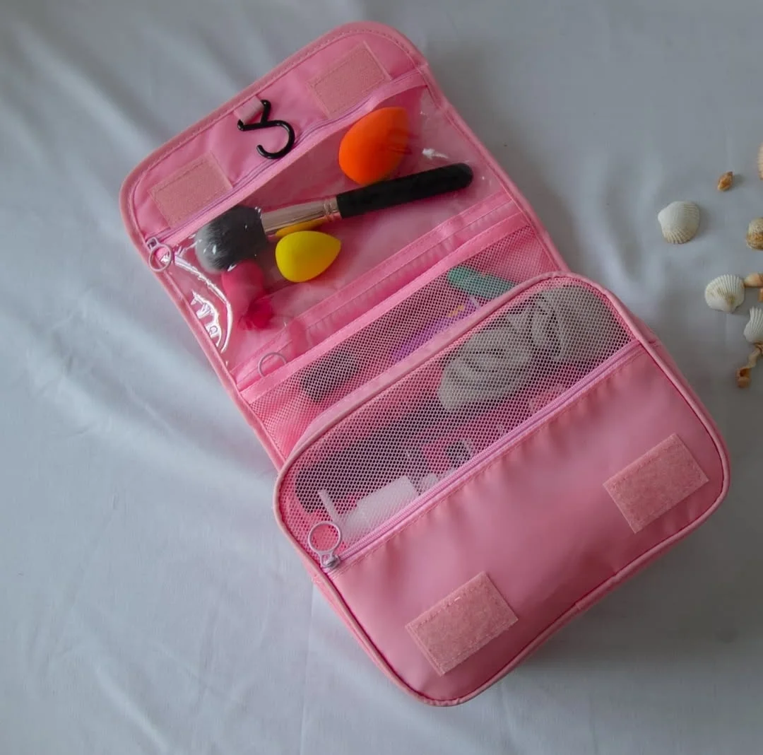 Trousse de toilette   حقيبة التجميل