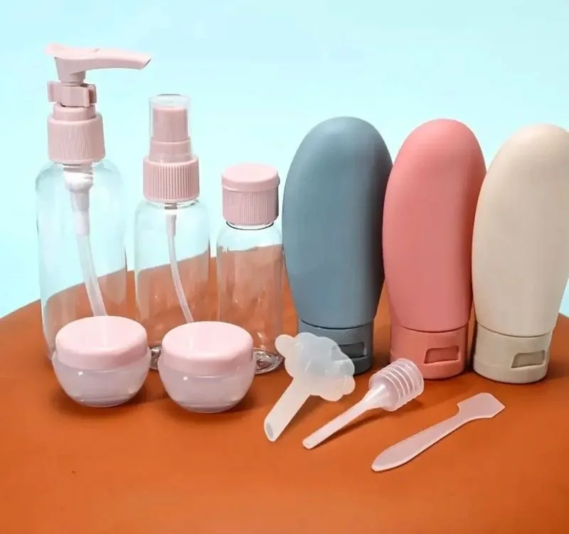 Set de flacons de voyage  مجموعة عبوات السفر