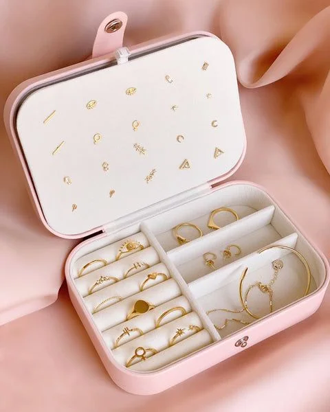 boite à bijoux                                 صندوق المجوهرات