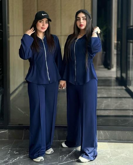 تصميم مريح وراقي يجمع بين الدفء والأناقة