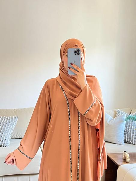 عباءة  بالشال فرفرة  🧕