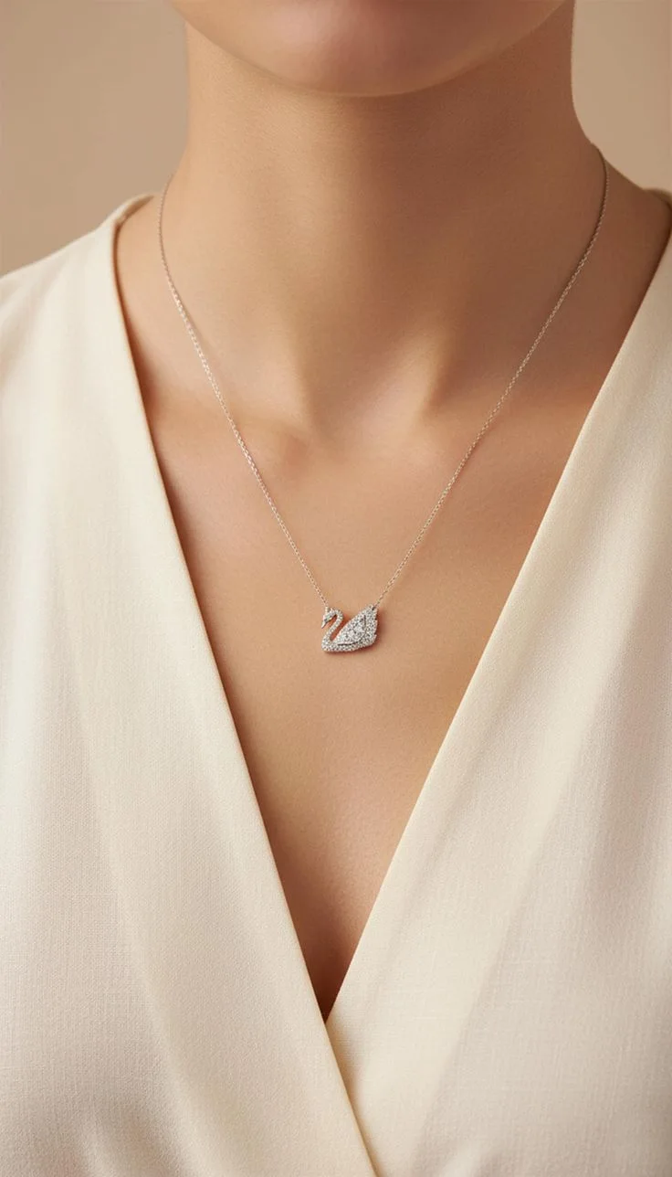 Collier   Swan– Élégance Intemporelle
