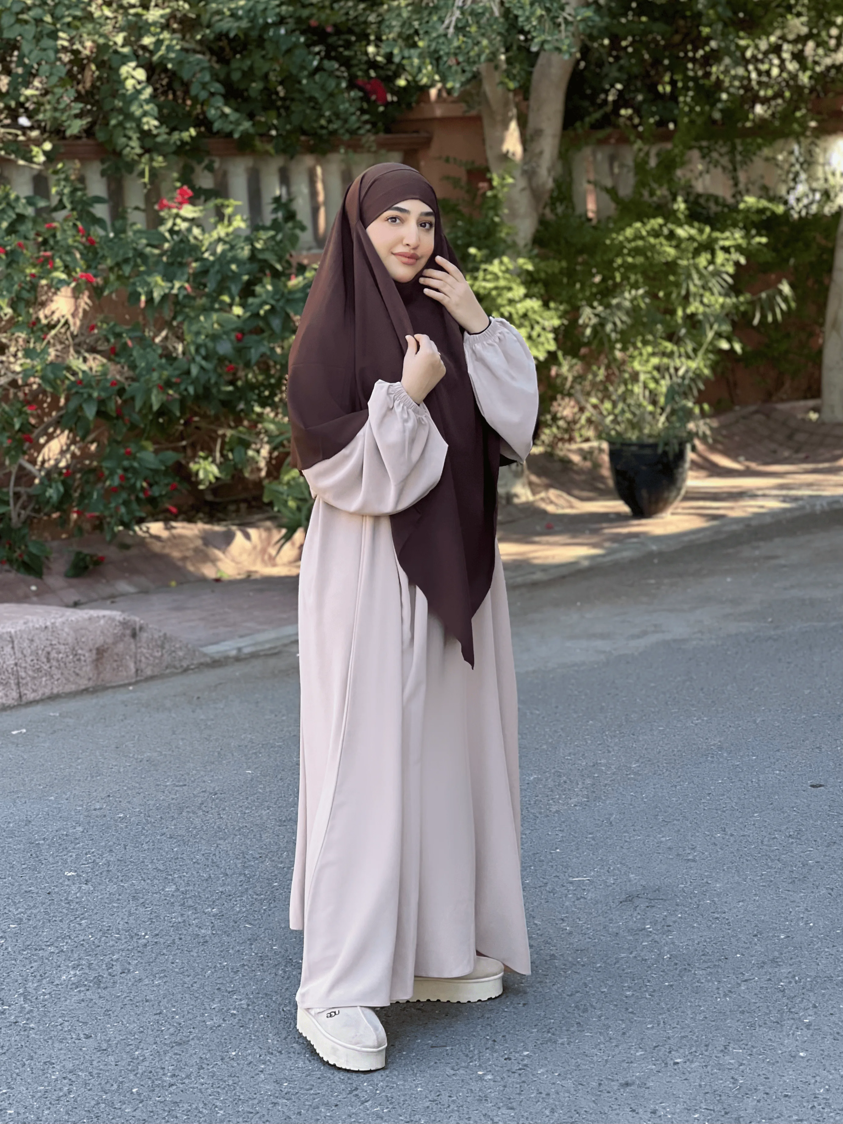طقم أروى ( البيج مع البني)
