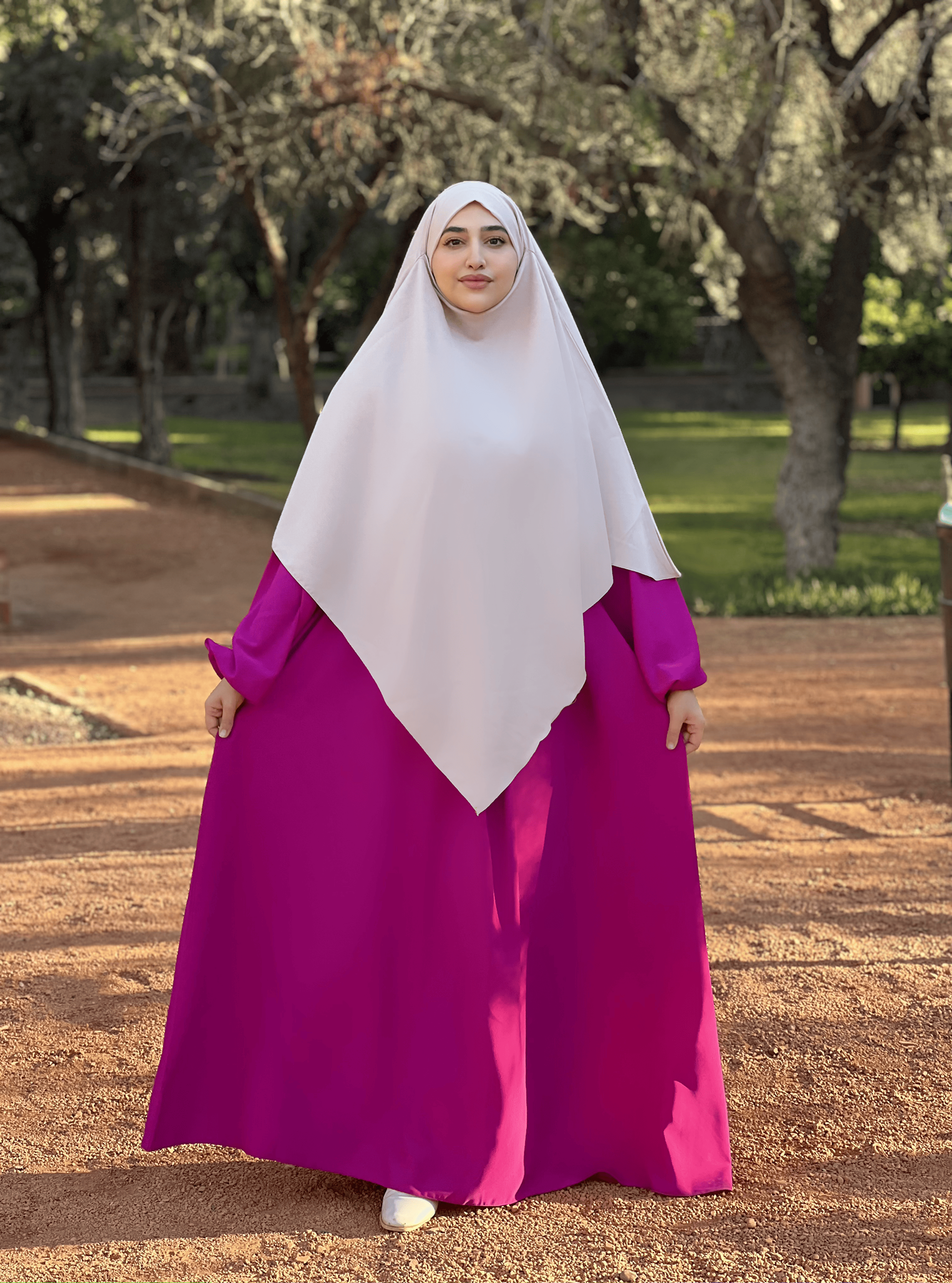 طقم أروى ( غوز فوشيا مع البيج)