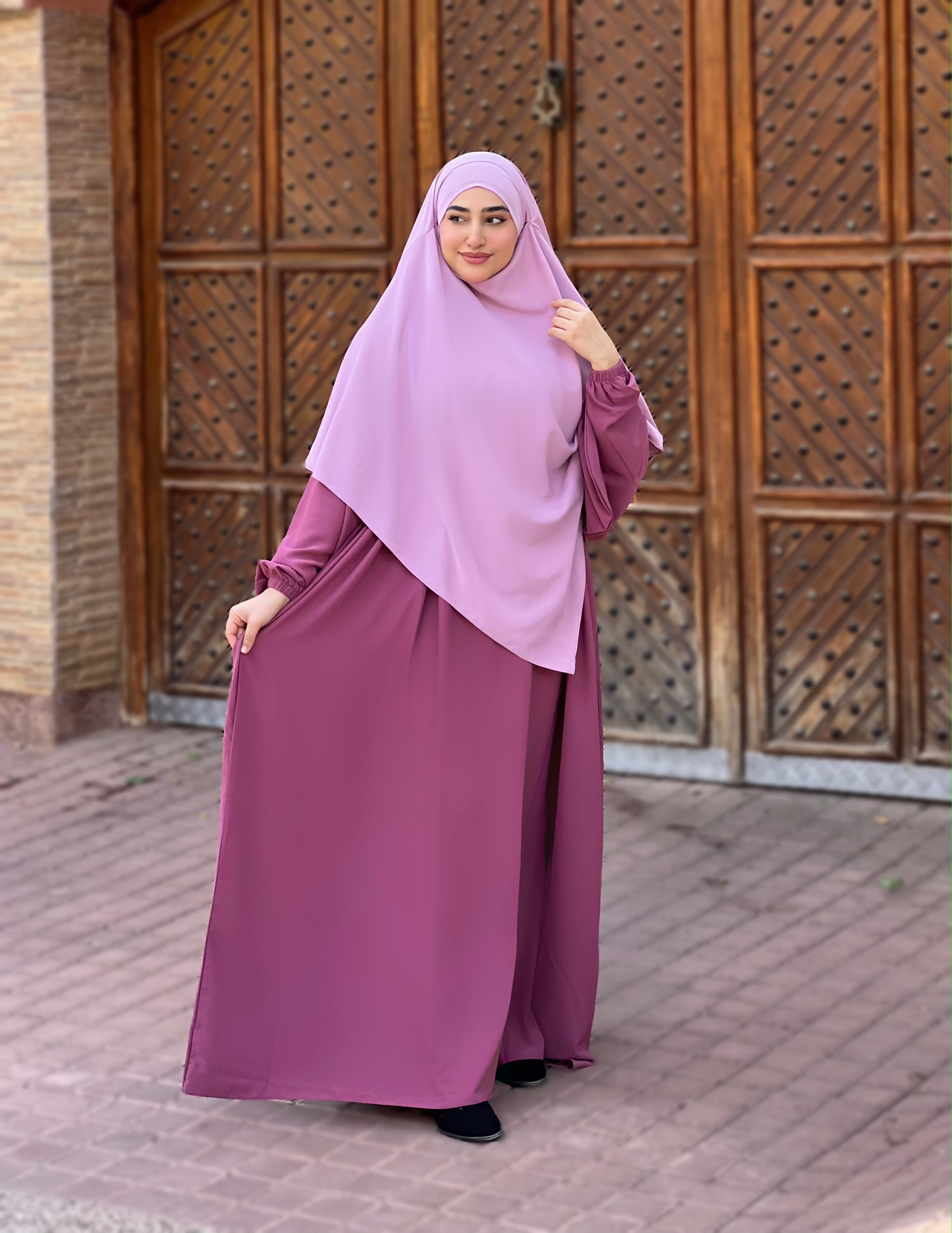 طقم أروى (غوز داكن مع غوز فاتح)