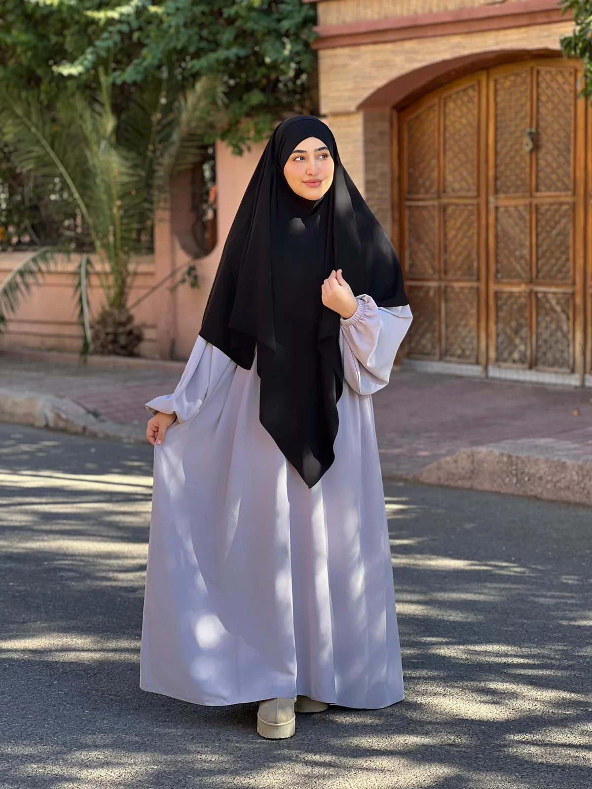 طقم أروى (الأسود مع الرمادي)