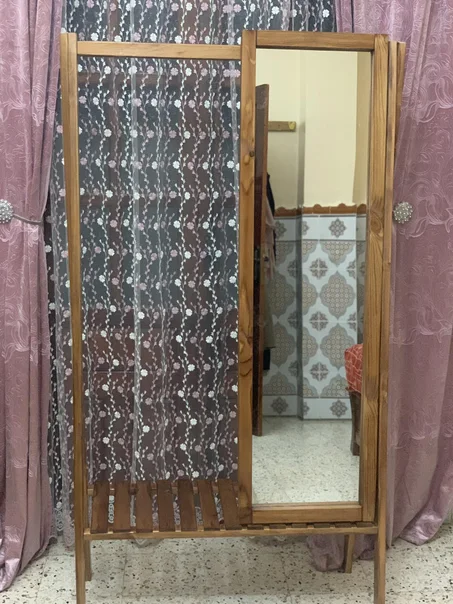 porte vetmente avec miroir