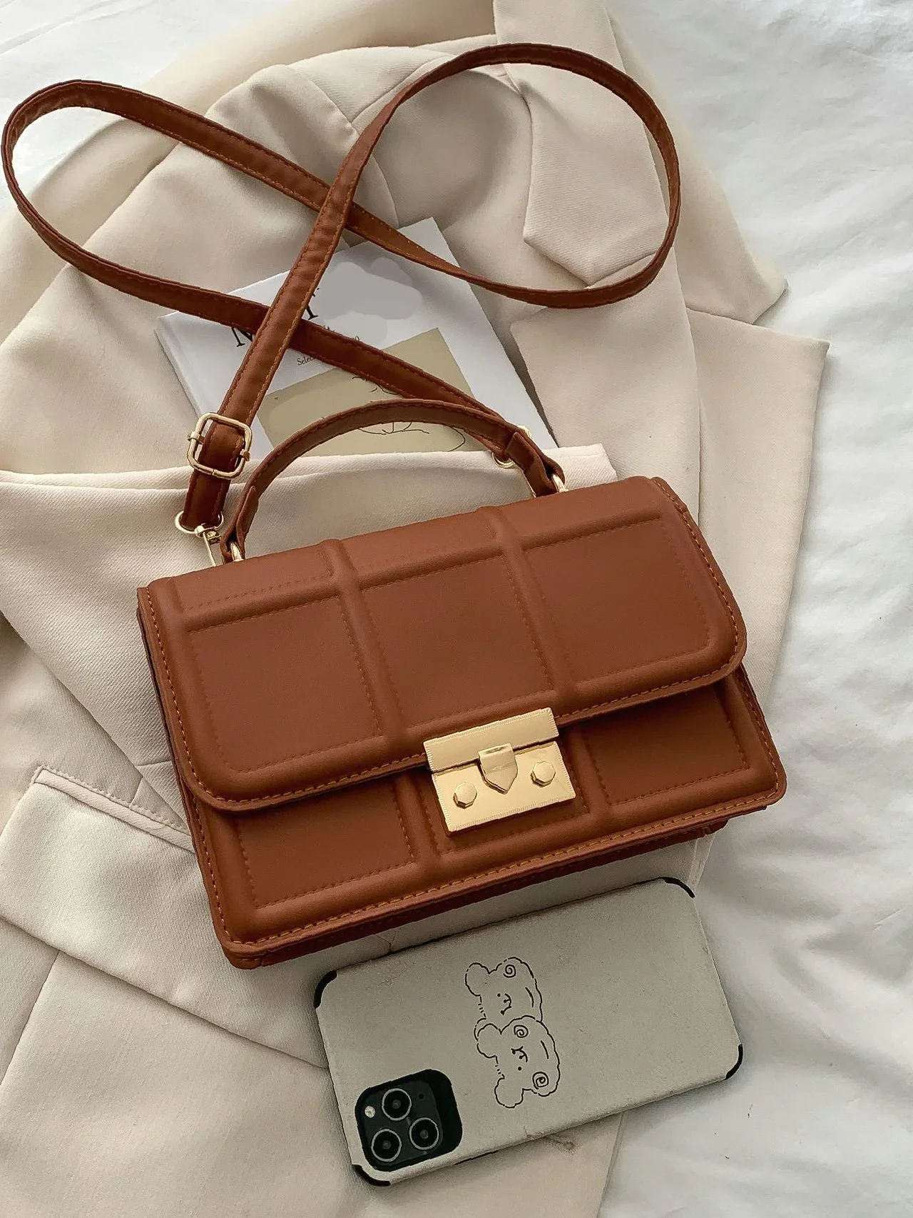 👜 حقيبة يد أنيقة – عملية وشيك