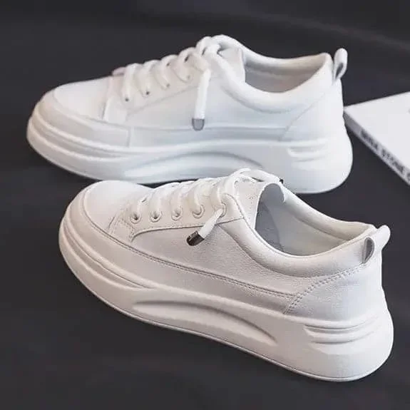 أحذية رياضية جذابة وعصرية للبنات 🥰