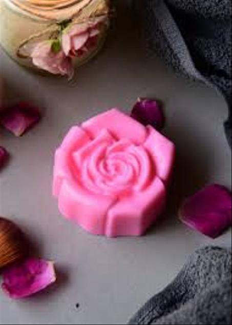 Rose derived (soap savon sabon )
