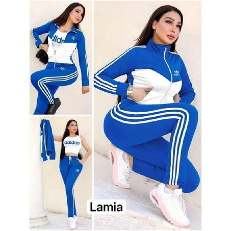 ملابس نسائية