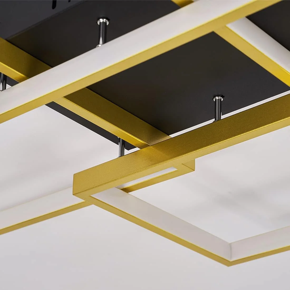 Plafonnier LED 4 Carrés Dorés (Gold) – Design Géométrique pour Grand Salon